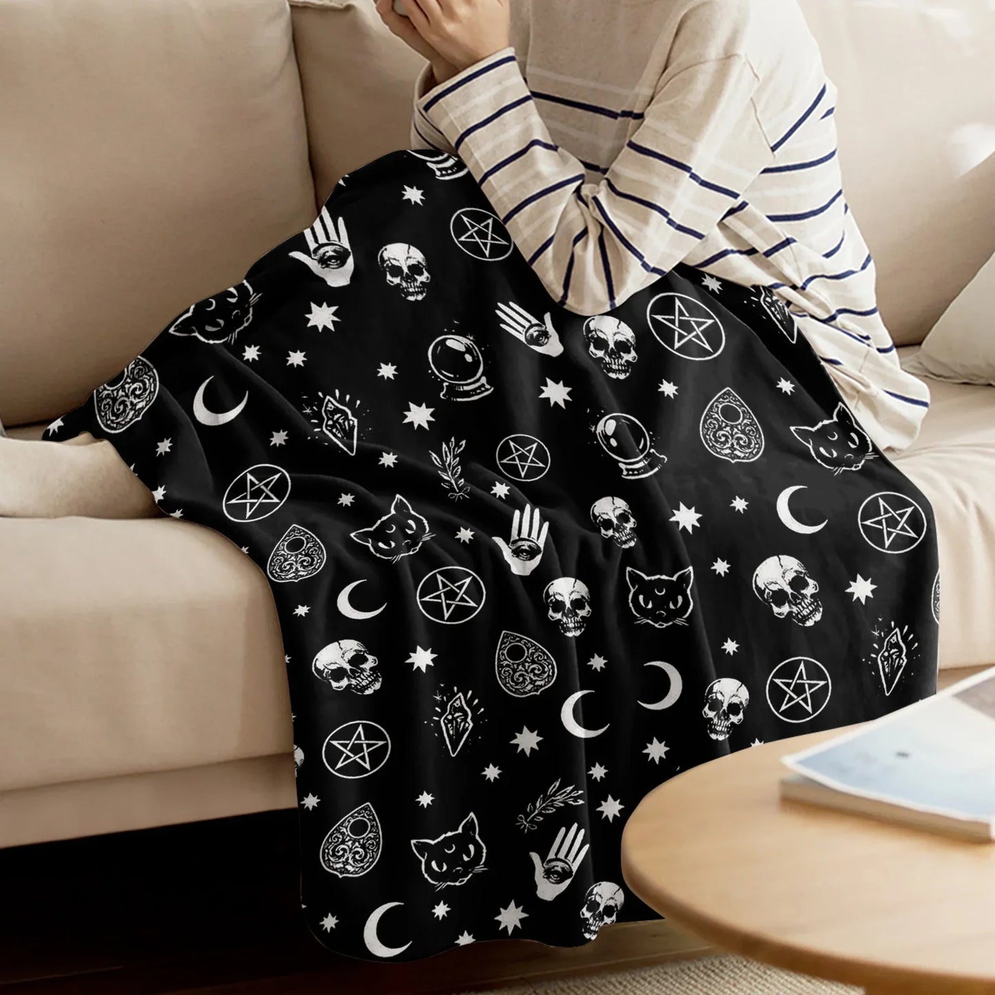 Nautical Anchor Flannel Blanket - Soft, Portable, Stylish
